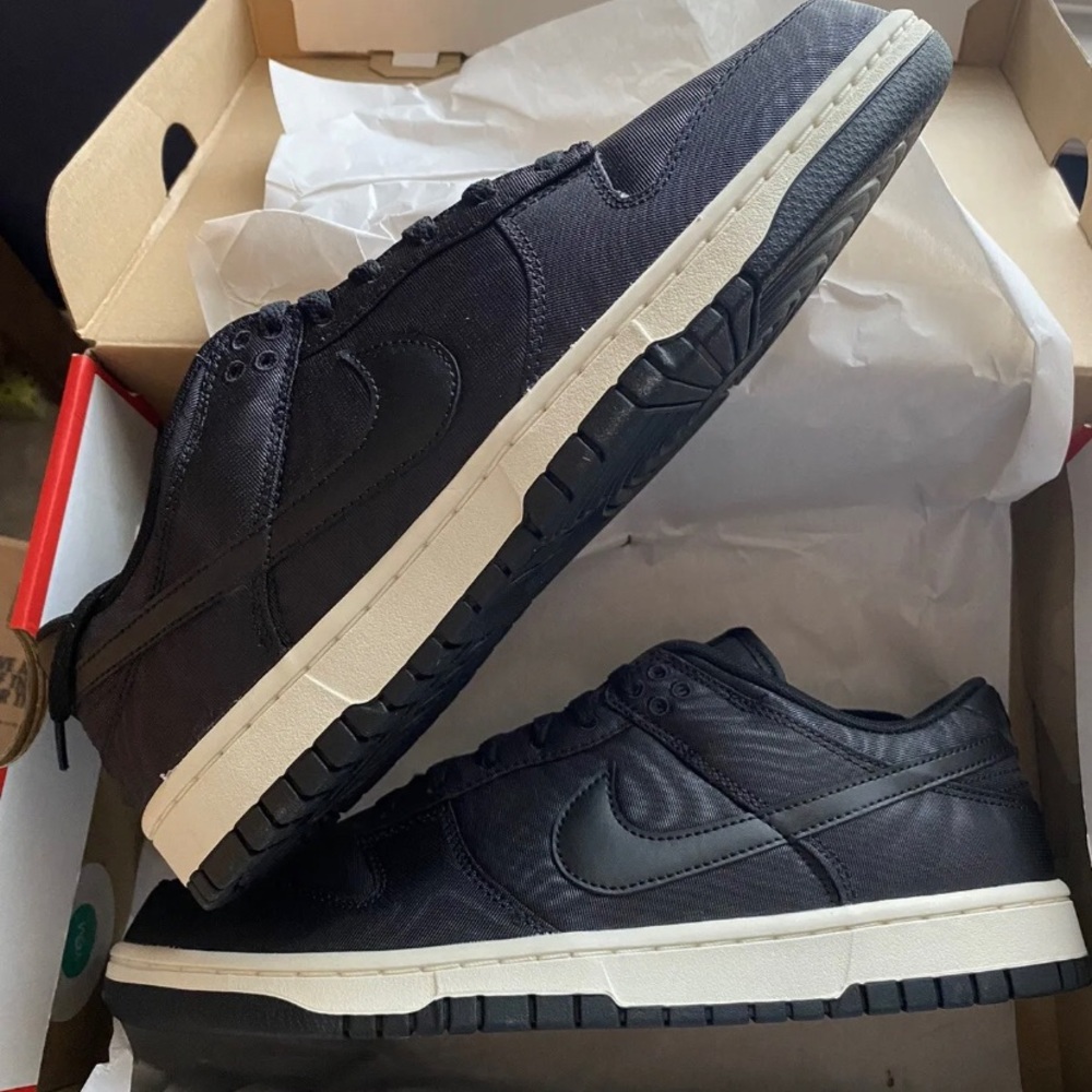 Nike Dunk Low Black Canvas PRM Mens 11. New in box